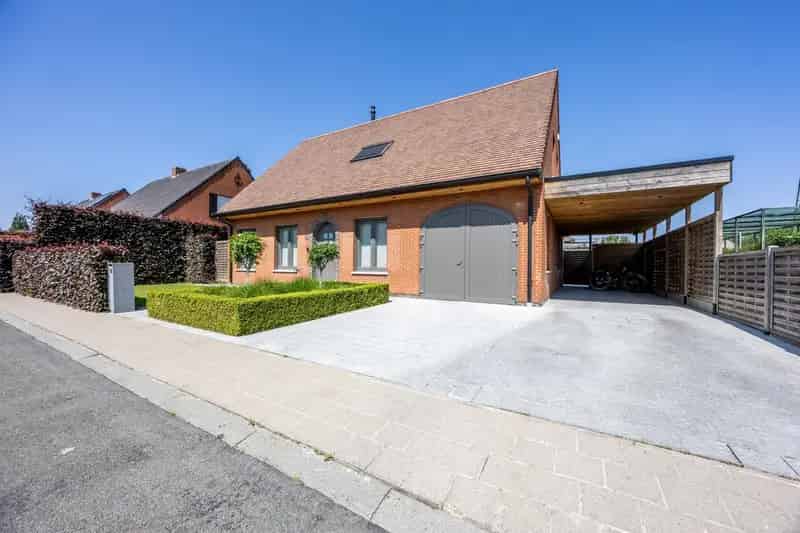 Moderne Villa te Zwevegem - Instapklaar - 3 slaapkamers