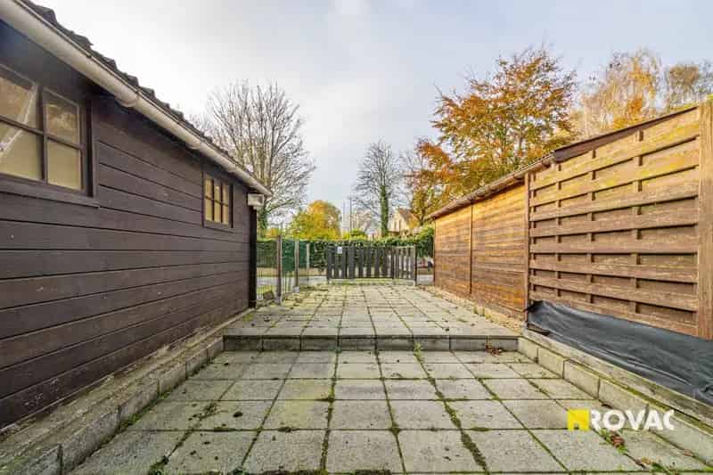 Knusse woning met tuin en uitweg in centrum Lendelede