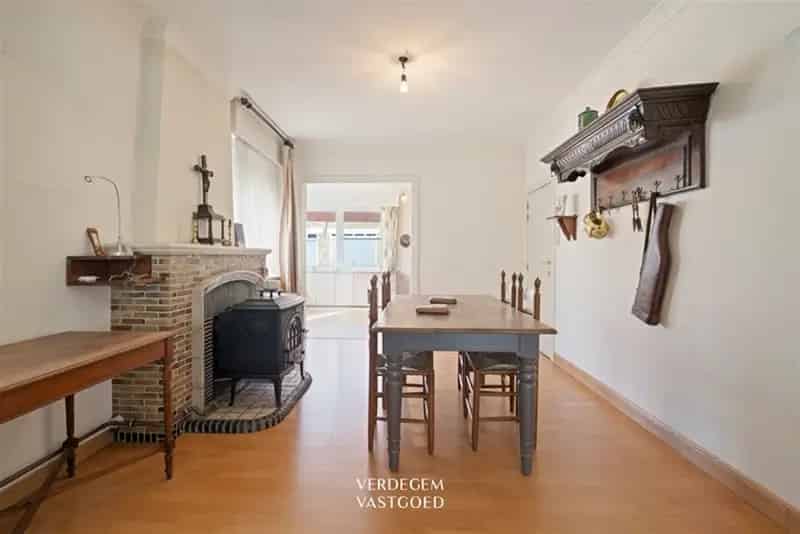 Woning met grote schuur en tuin van 1.070m²
