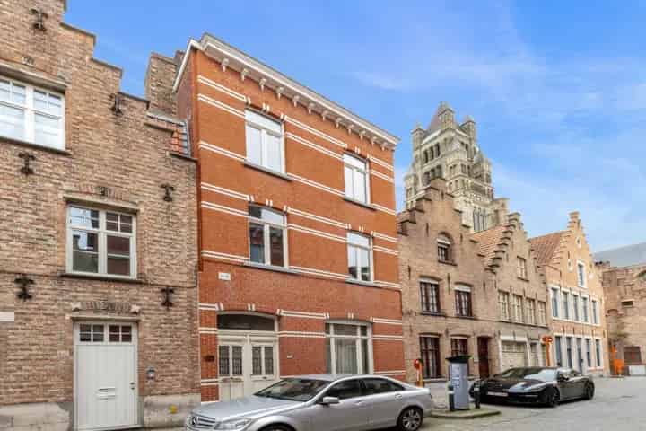 Herenhuis te koop in Brugge