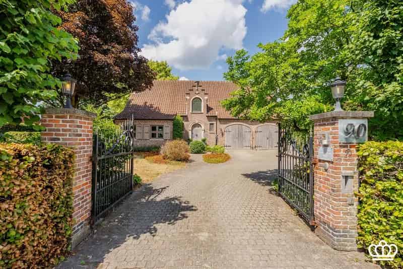 Landelijke woning te koop Kalmthout 3 slaapkamers grote tuin
