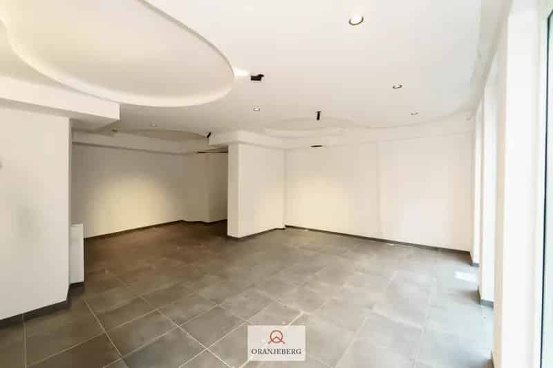 Handelsgelijkvloers te huur in Gent