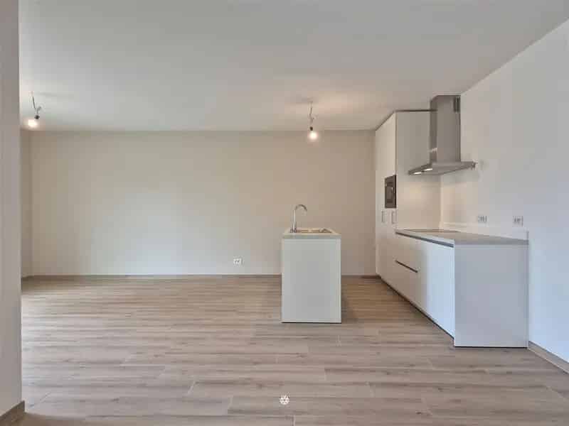 Knap nieuwbouw appartement met parkzicht te huur in Sint-Gillis-Waas