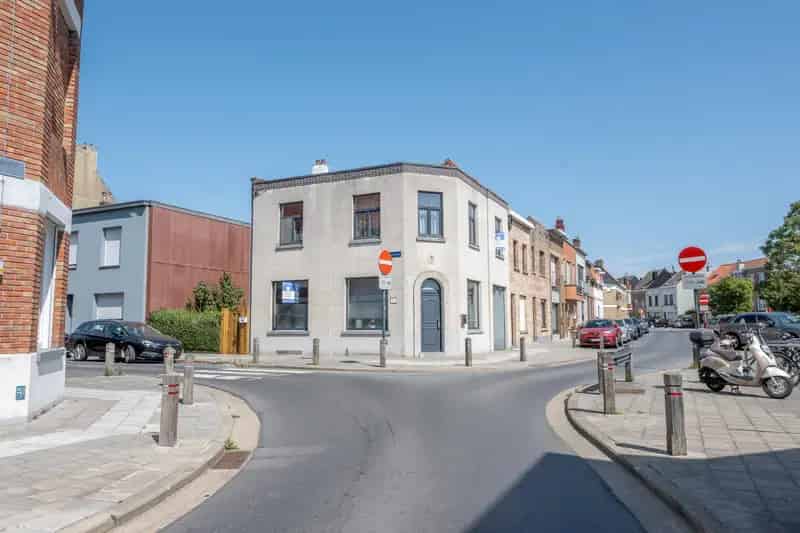 Tof gelegen hoekwoning mét garage te Blankenberge