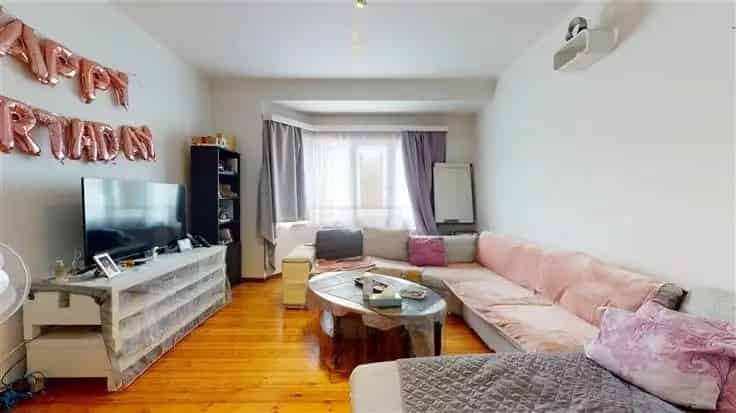 Appartement Te Koop Sint-Jans-Molenbeek 64m2 Balkon