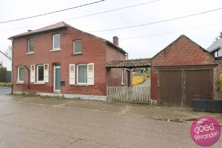 Huis Te Koop: Te renoveren woning met stal in s'Herenelderen