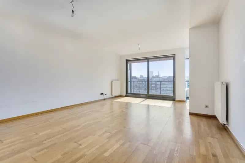 Appartement te huur Schaarbeek 2 slaapkamers terras parking