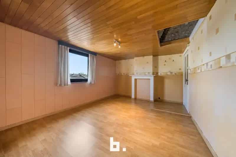 Te renoveren woning in rustige omgeving