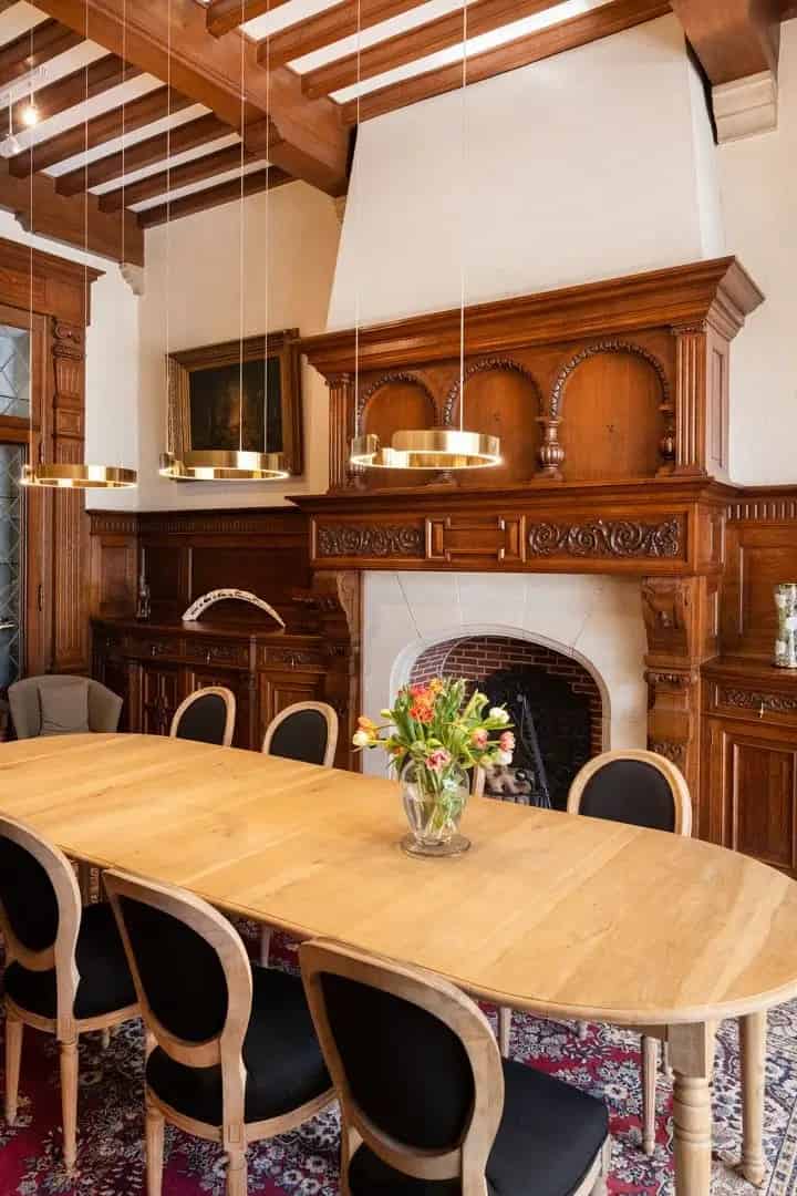 Stijlvolle, instapklare herenwoning met tuin en garage.