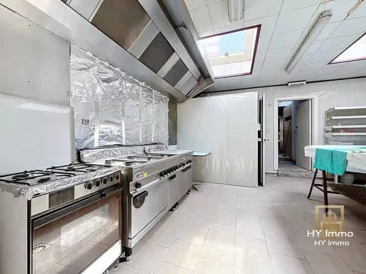 Appartementsblok te Koop Enghien 370m² Feestzaal Handelspand
