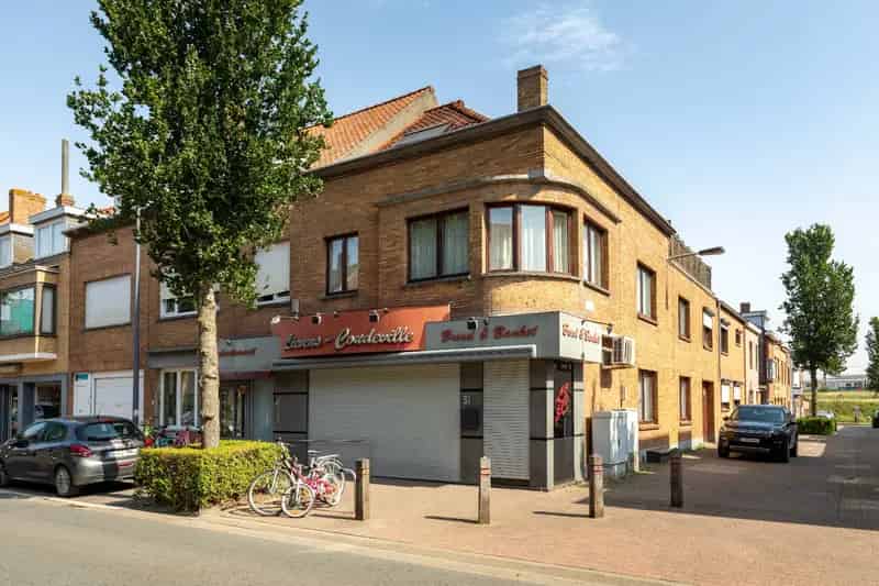Opbrengsteigendom Stene: Winkel, Bakkerij & 3 Appartementen