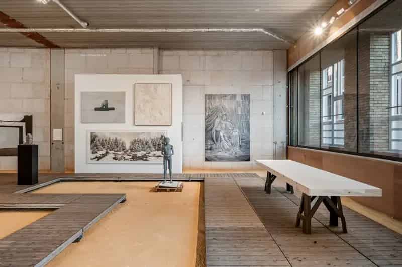 Nieuwbouw handelspand te koop in Kortrijk