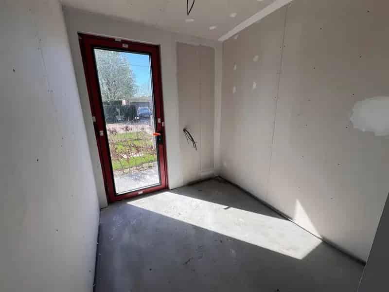 Duurzame Halfopen Woning met Boszicht