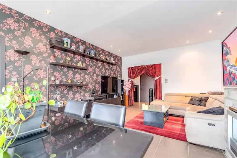 Appartement te koop in Merksem