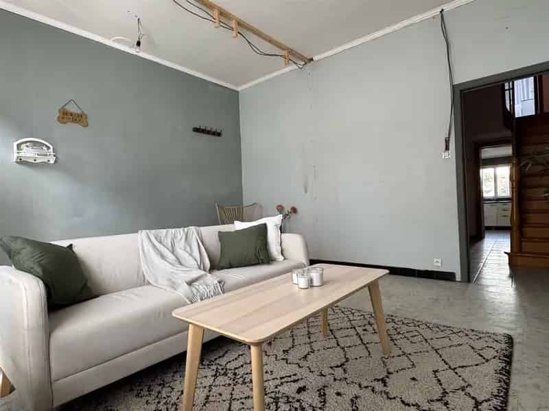 Huis te huur Izegem: 4 slaapkamers, op te frissen