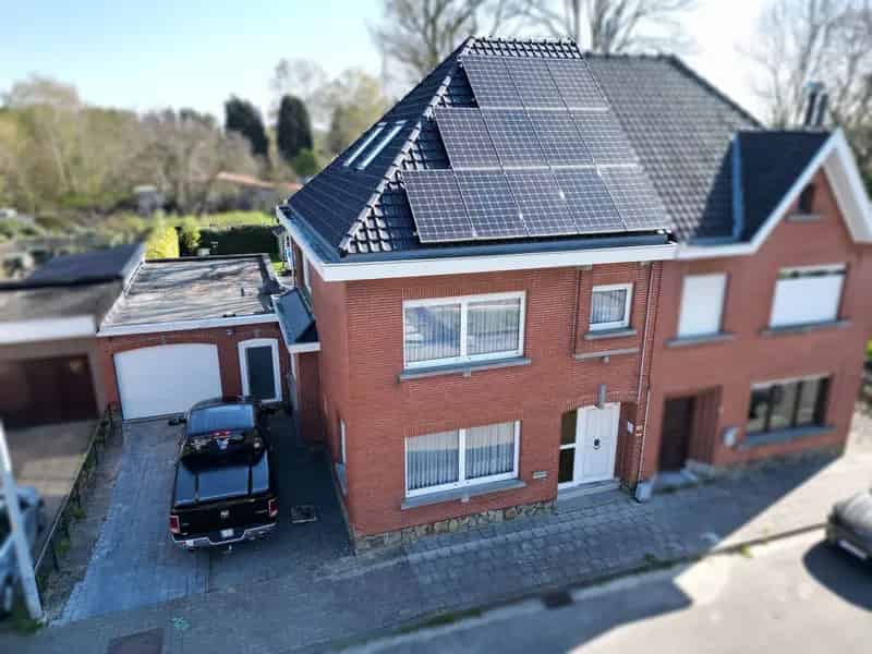 Woning met 3 SLPK, Ruime Garage én Tuin op Toplocatie!
