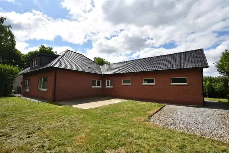 Gerenoveerde gezinswoning te huur in Zonhoven 5 slaapkamers