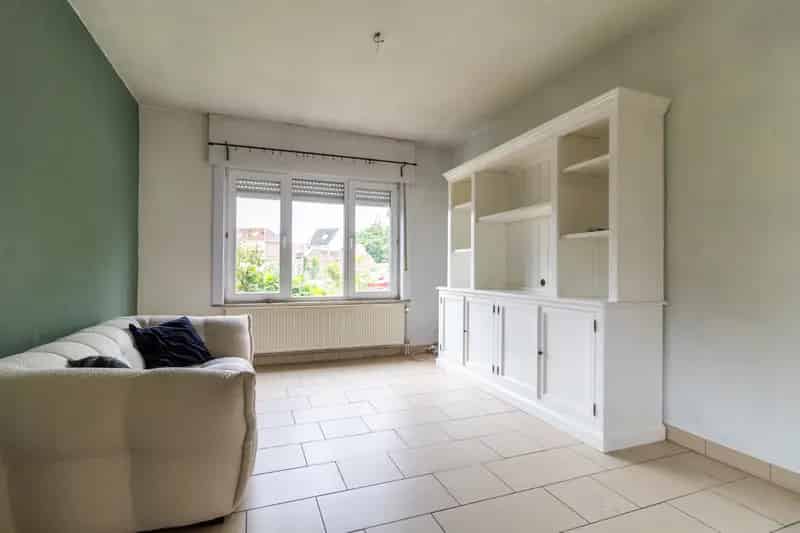 Huis te koop: Rustige woning met 3 slaapkamers en tuin