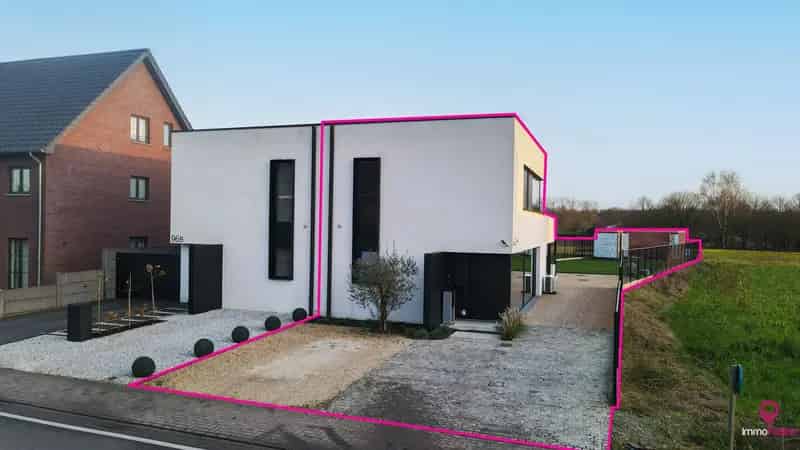 Modern volledig afgewerkt nieuwbouw van 170m² met 5a80ca!