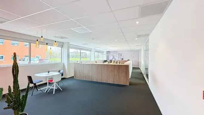 Kantoor te huur in Ter Waarde 44, Ieper - Dewaele