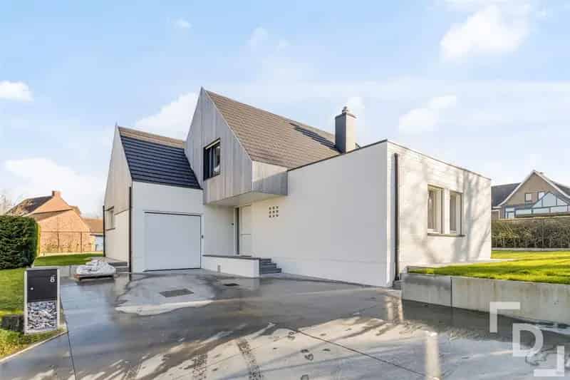 Prachtige villa aan de stadsrand
