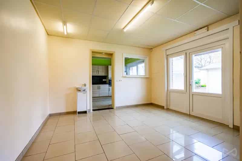 Villa met drie slaapkamers in Rumes
