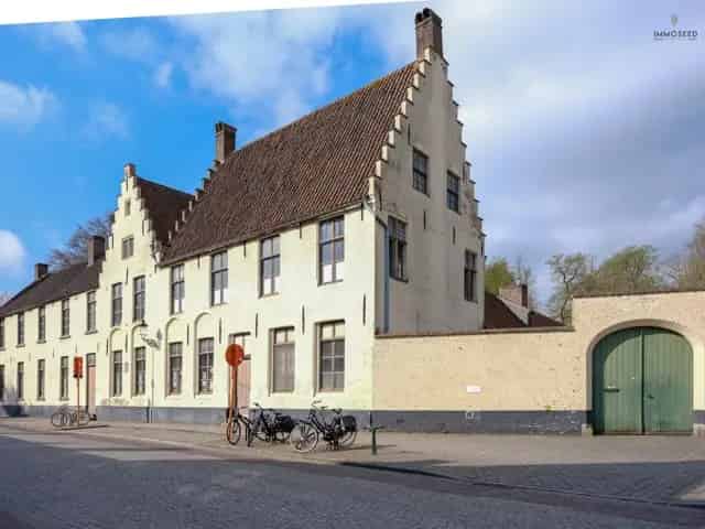 Herenhuis te koop in Brugge