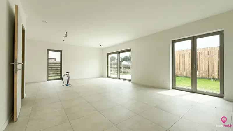 Gelijkvloers appartement met 3 slaapkamers en met een tuin!