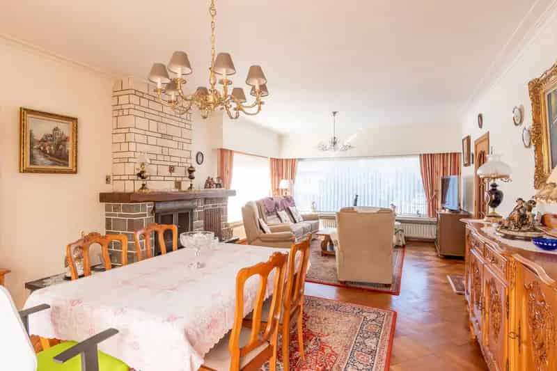 Rustig gelegen woning in groenrijke omgeving te Hombeek!