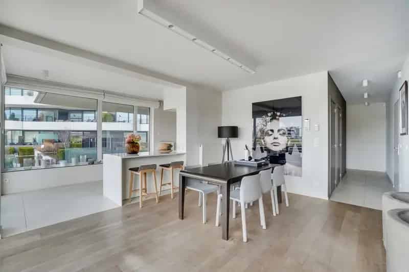 Luxe-hoekappartement met groot terras in Zuidzicht