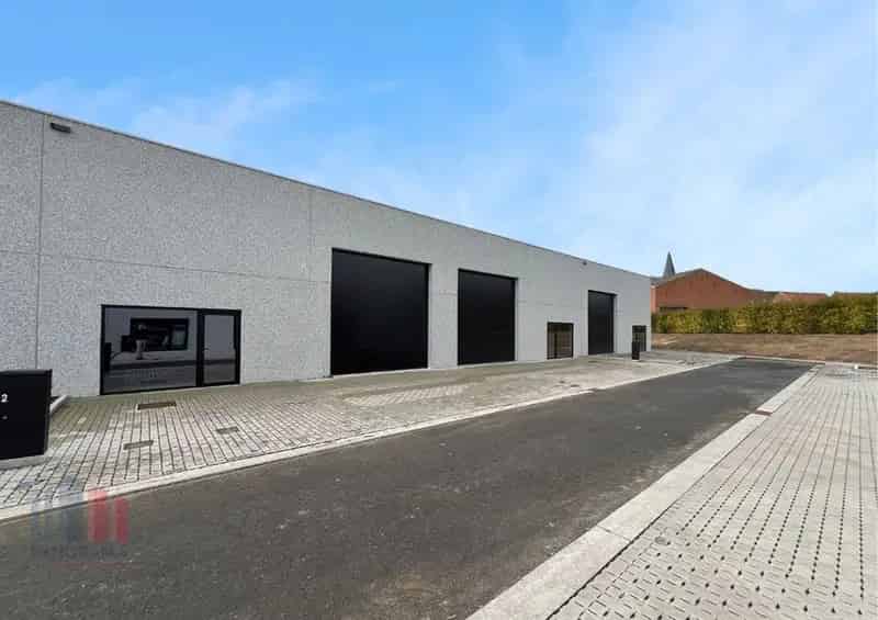 Nieuwbouw bedrijfsgebouw te huur in Wymarstraat Dentergem
