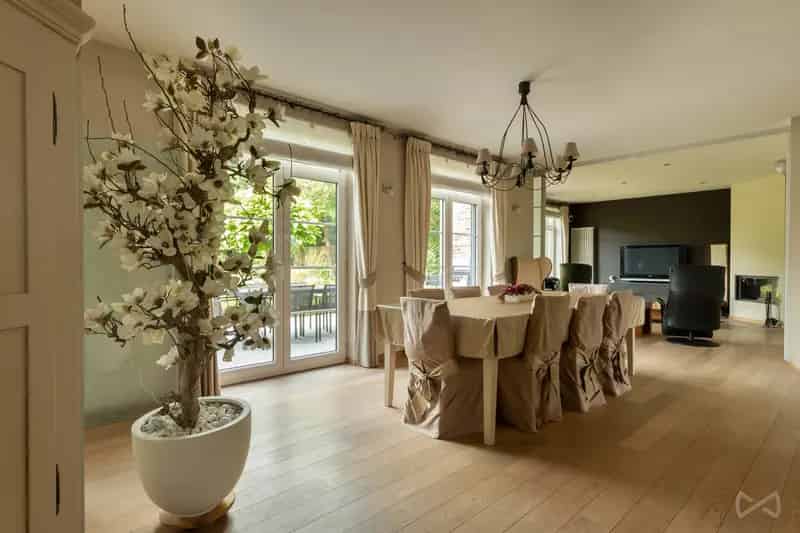 Villa met zeven slaapkamers in Oud-Heverlee