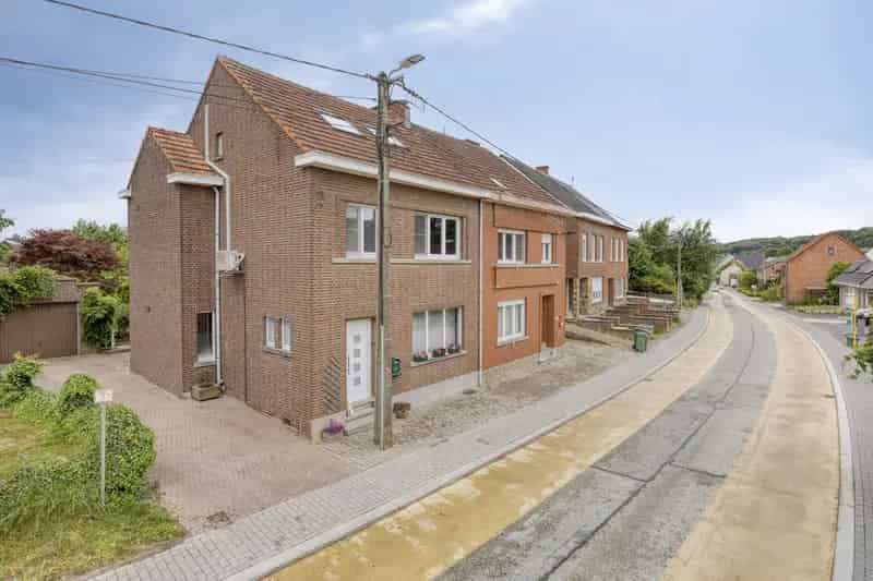 Gezellige gezinswoning met karakter in het hart van Linden.