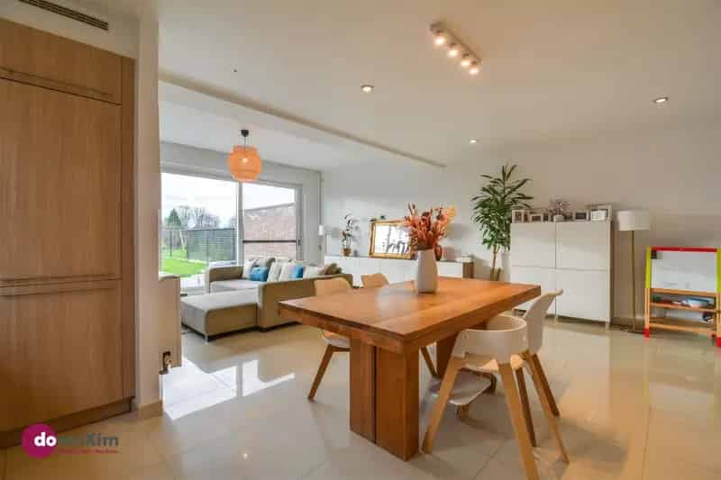 Knappe, moderne woning met tal van troeven nabij het centrum van Schiplaken