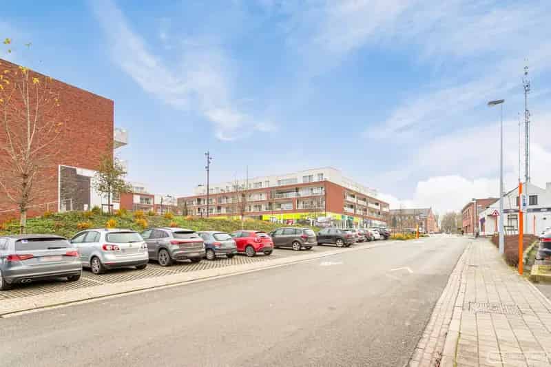 Laatste casco handelsruimte te koop centrum Zwevegem