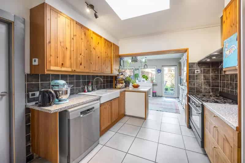 goed gelegen woning met 2 slaapkamers en tuin