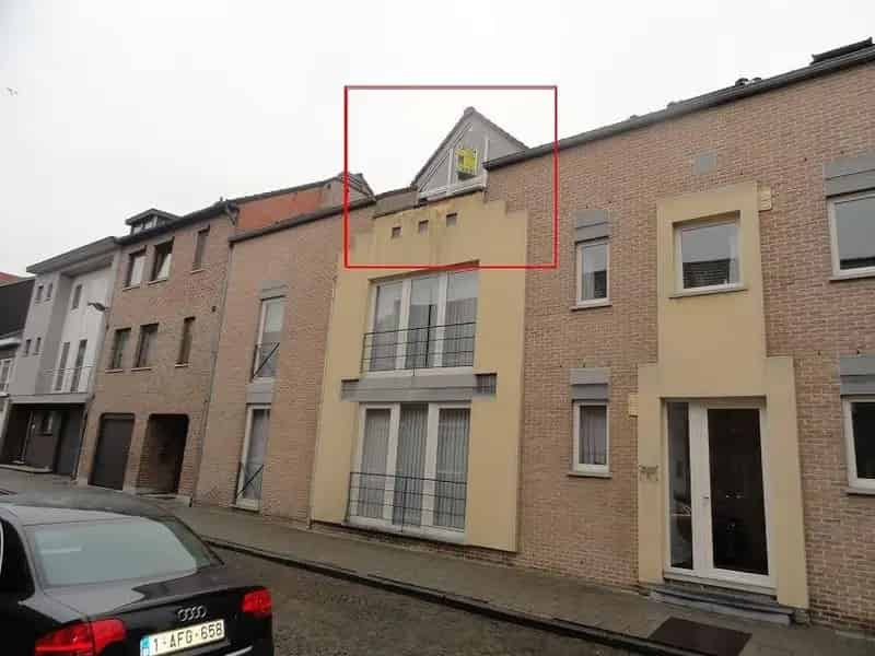Comfortabel appartement in centrum van Bilzen, 2 slpk, balkon en ondergrondse autostandplaats