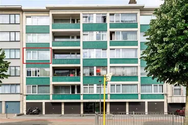 Appartement te renoveren 2 slaapkamers terras garagebox Deurne