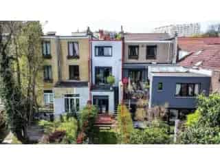Huis te koop Ukkel 180m² 3 4 slaapkamers gerenoveerd