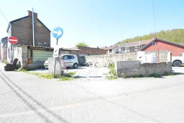 Garagebox te koop in Gilly