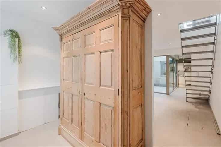 Huis Te Koop: Architecturale Woning Nabij R4 E17 E40