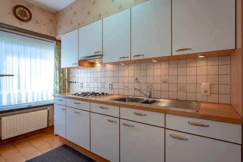 Appartement gelijkvloers met garage te koop