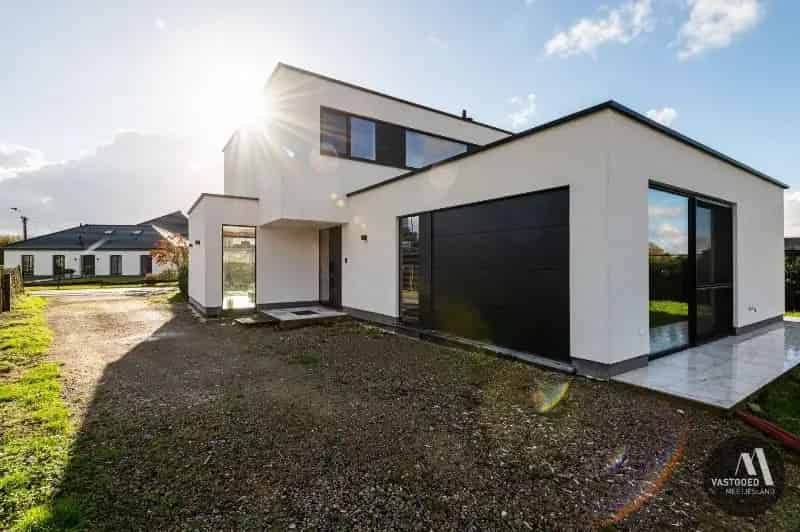 Moderne, energiezuinige villa met 4 slaapkamers, 2 badkamers