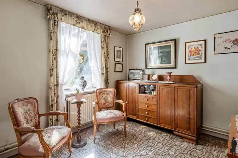 Neoclassicistisch herenhuis aan de stadsrand van Mechelen
