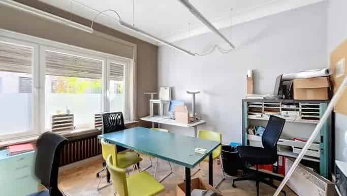 Kantoor te huur in Bloemistenstraat 2.1, Kortrijk - Dewaele