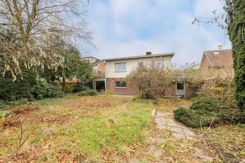 Ruime instapklare woning met 5 slpks.