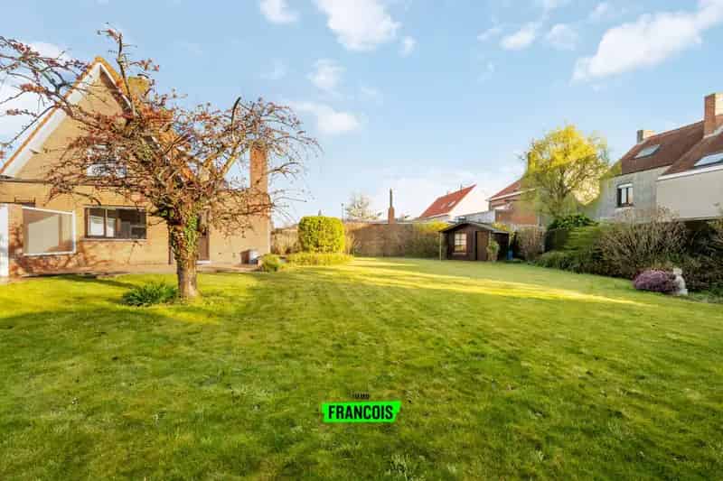 Huis te huur Zandvoorde: Ruime gezinswoning met tuin