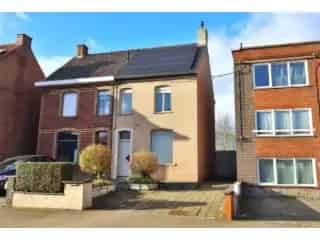 Huis te Koop Marke - Grote Tuin - 3 slaapkamers - Zonnepanelen