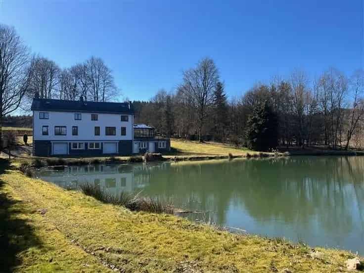 Huis Te Koop Randoux: Vijver, 1,5 Hectare, Bos, Garage