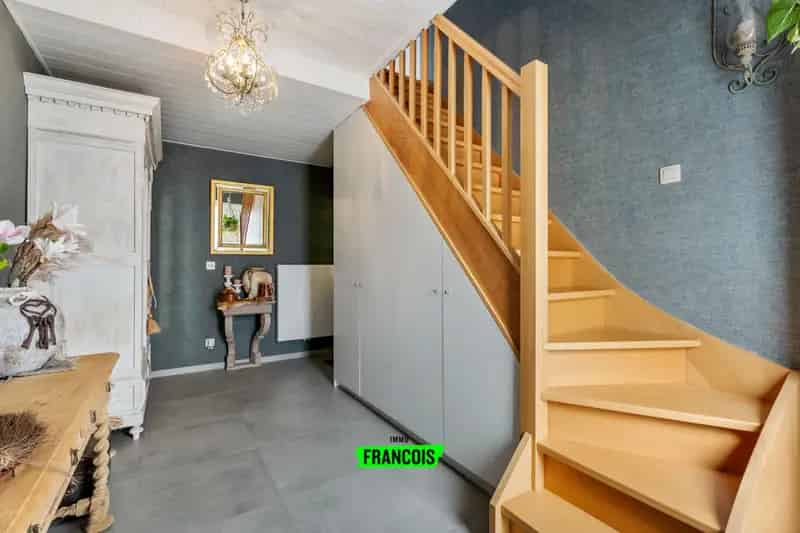 Instapklare woning met zonnige tuin in Boezinge